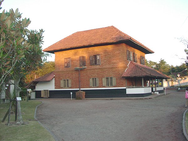 インド　ケララ州の家