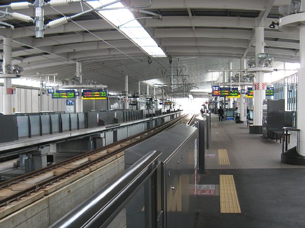 熊本駅　新幹線ホーム