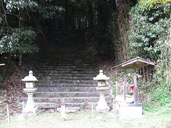 春日神社（東小田原随願寺跡）